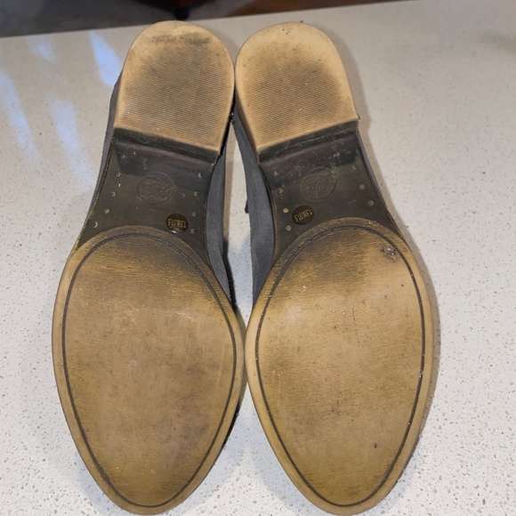 Lucky Brand Basonta Distressed Gray Suede Leather Ankle Bootie Boots Size 7.5 M - Picture 8 of 8